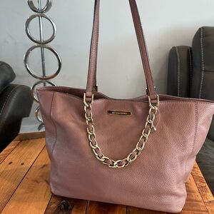 Micheal kors chain tote bag